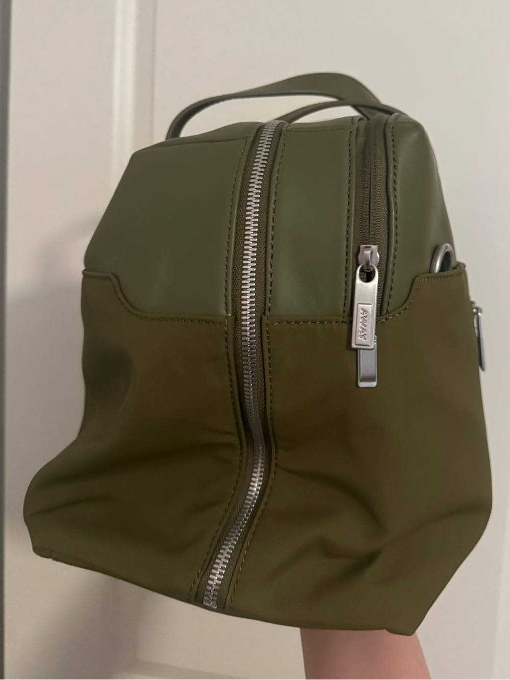 Away Olive Green Men’s Toiletry Bag - Picture 2 of 12
